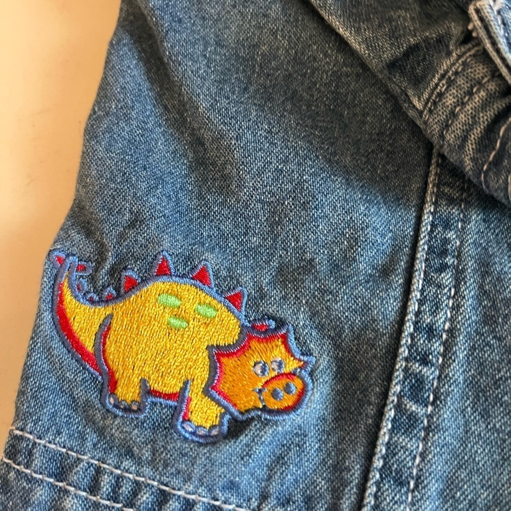 Infant Jean Jacket with Dinosaur Appliqué size 6-9 m - Picture 4 of 5